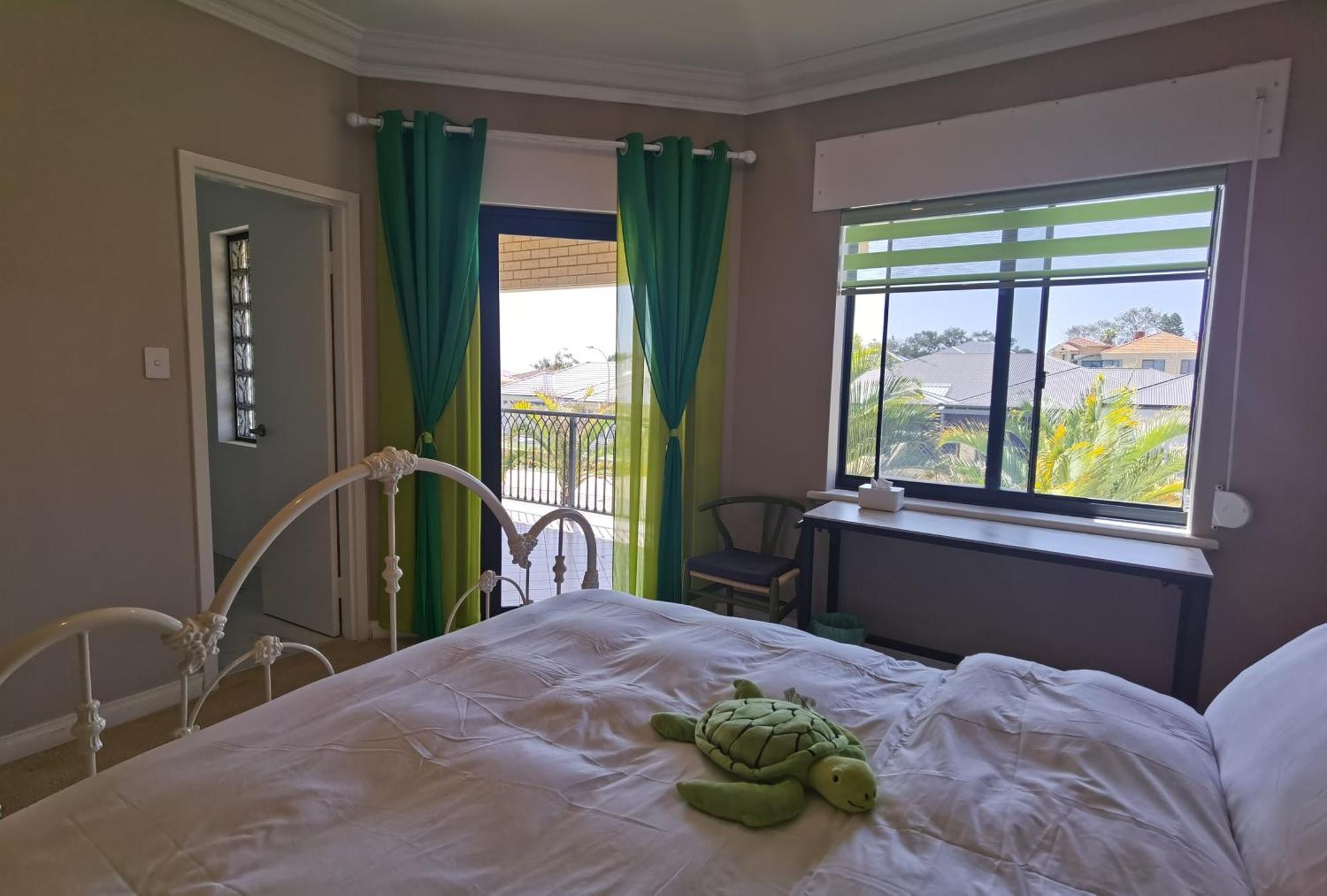 Ferienwohnung Sunny Ocean View Retreat Perth Exterior foto