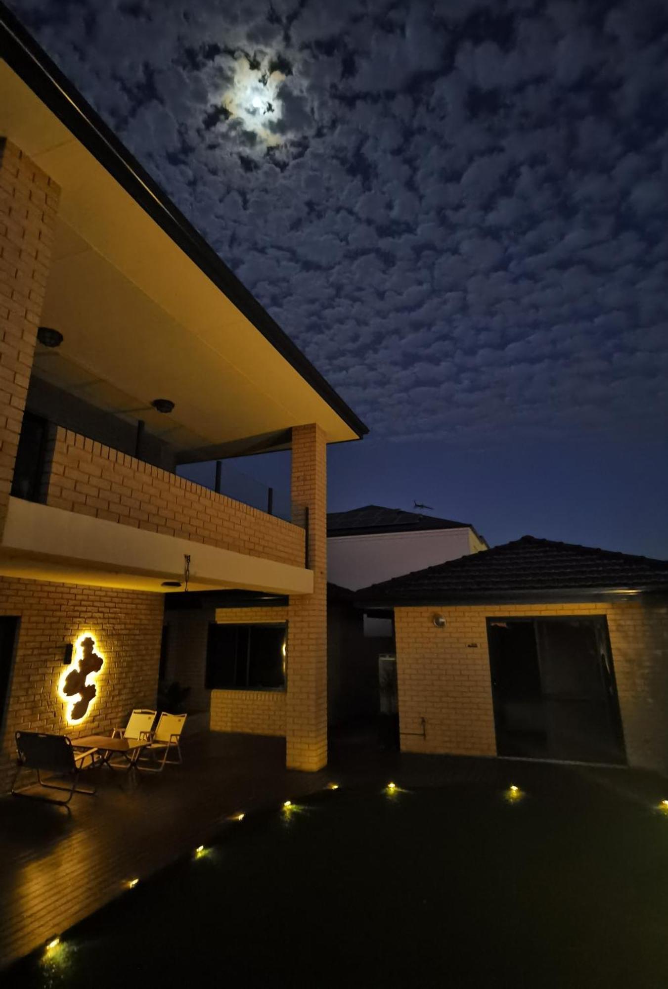 Ferienwohnung Sunny Ocean View Retreat Perth Exterior foto