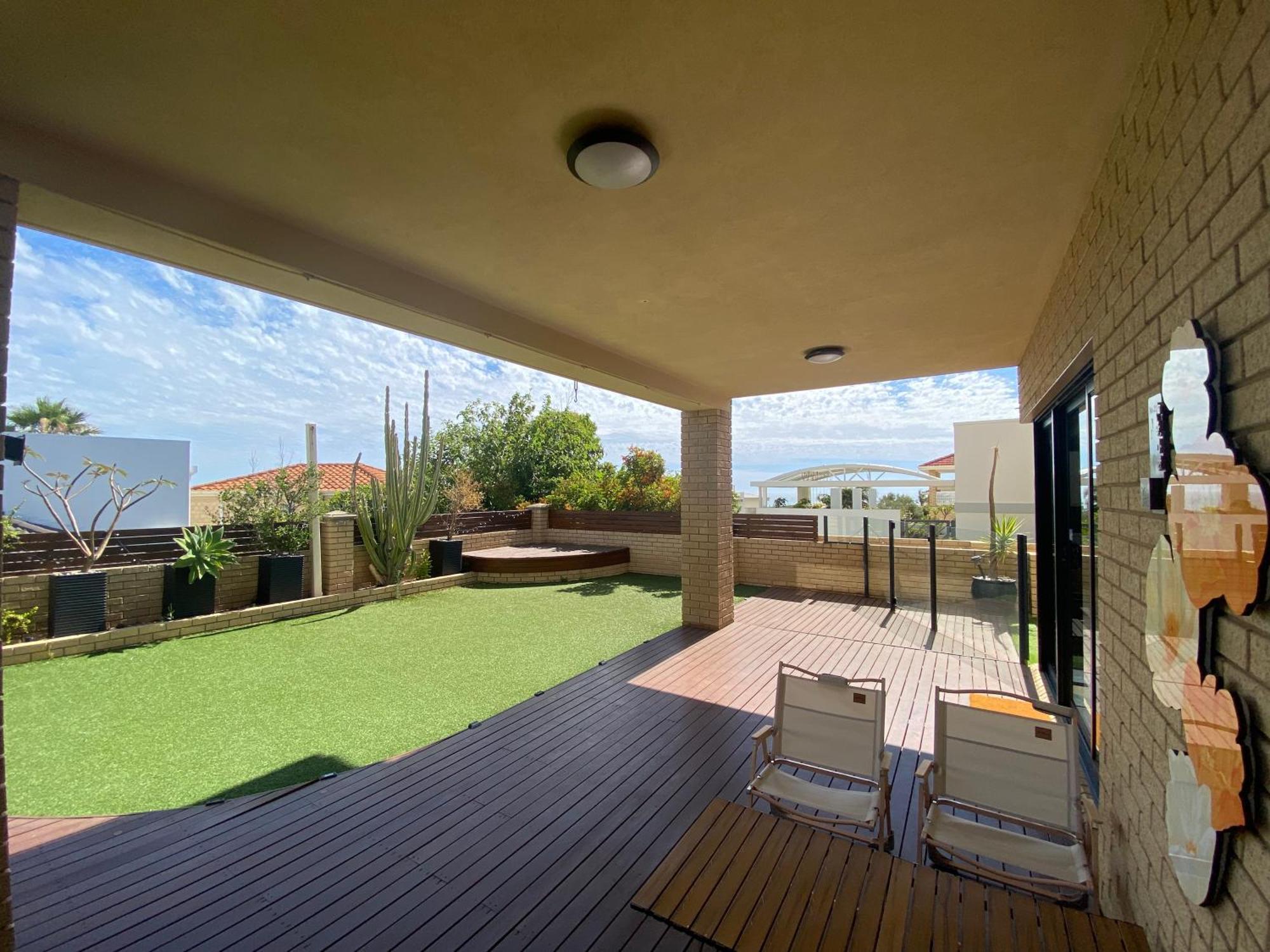 Ferienwohnung Sunny Ocean View Retreat Perth Exterior foto