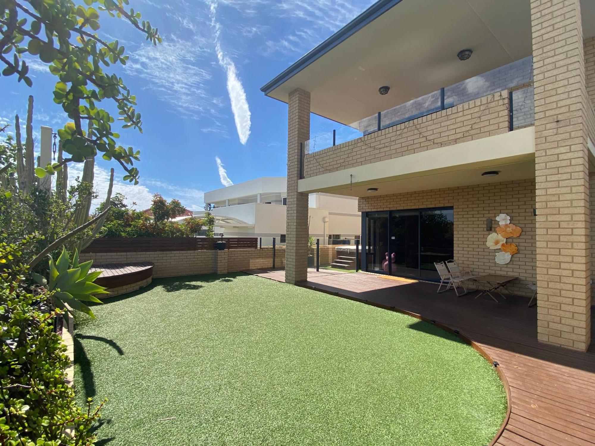 Ferienwohnung Sunny Ocean View Retreat Perth Exterior foto